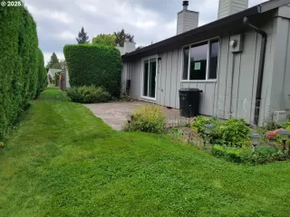 Photo #4: 172322616 Listing