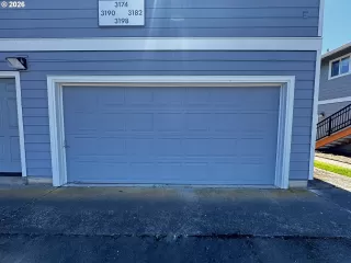 Photo #2: 172533718 Listing