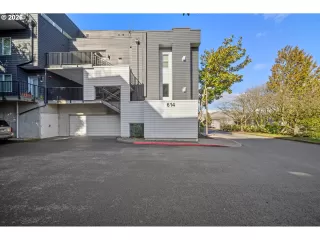 Photo #1: 172936883 Listing 