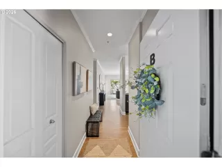 Photo #6: 172936883 Listing 