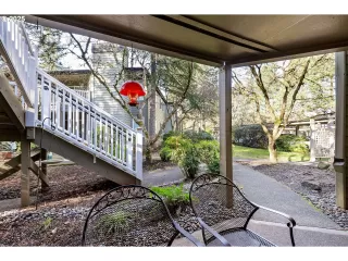 Photo #5: 173481690 Listing