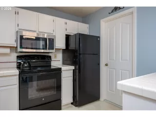 Photo #6: 173617108 Listing 