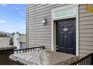 Photo #3: 174059831 Listing 