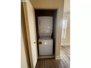 Photo #2: 174767991 Listing