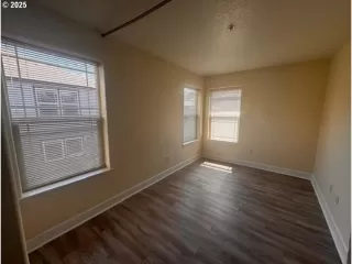 Photo #3: 174767991 Listing