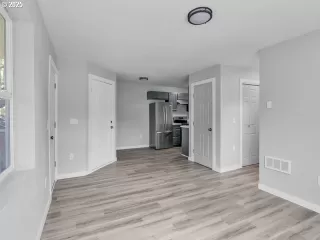 Photo #2: 175055531 Listing