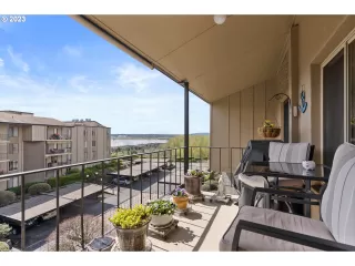 Photo #6: 175130822 Listing