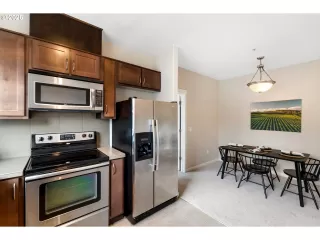 Photo #2: 175261628 Listing 