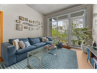 Photo #2: 175352890 Listing 