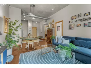 Photo #4: 175352890 Listing 