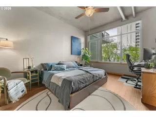 Photo #5: 175352890 Listing 