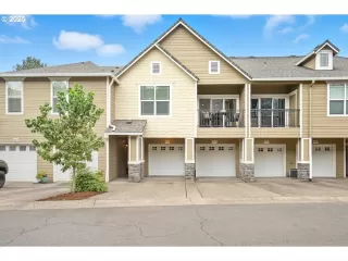 Photo #2: 175570872 Listing
