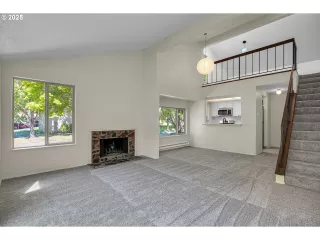 Photo #2: 175653799 Listing 