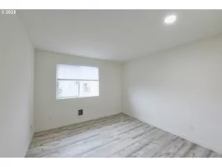 Photo #2: 175964657 Listing 