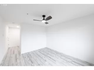 Photo #6: 175964657 Listing 