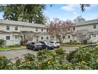 Photo #5: 176004117 Listing