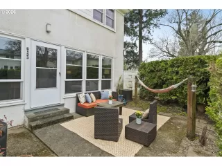 Photo #6: 176004117 Listing