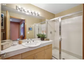 Photo #2: 176306338 Listing 