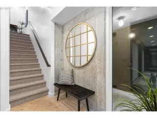 Photo #2: 176678825 Listing 