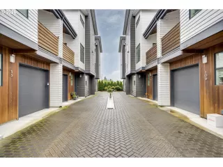 Photo #1: 177797647 Listing 