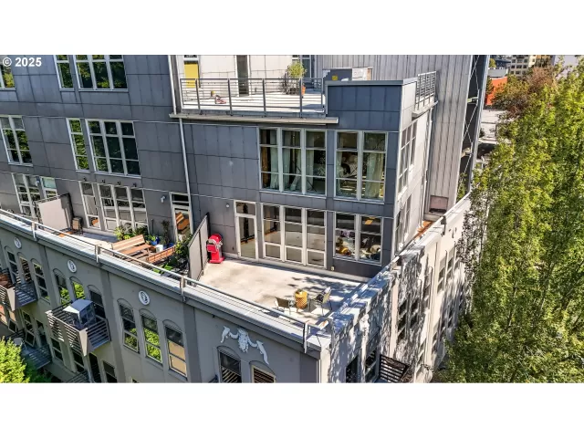 MLS: 177803686 Condo For Sale