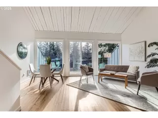 Photo #2: 177824676 Listing