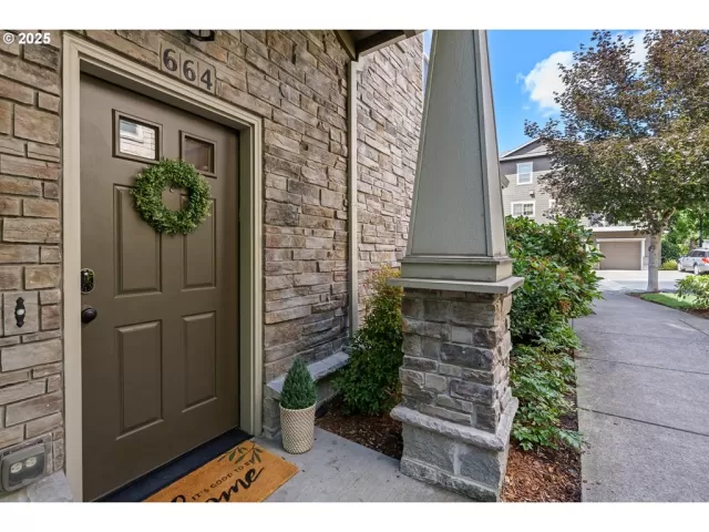 MLS: 178389369 Condo For Sale