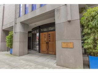 Photo #1: 179506446 Listing 