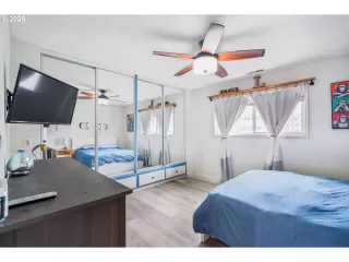 Photo #4: 179596766 Listing 