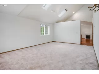 Photo #2: 179677715 Listing 