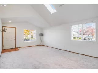 Photo #3: 179677715 Listing 