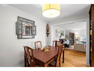 Photo #3: 179731914 Listing 