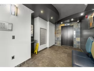 Photo #1: 179859532 Listing