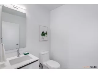 Photo #6: 18009704 Listing