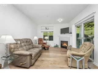 Photo #1: 180936878 Listing 