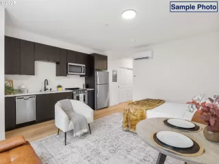 Photo #2: 181183949 Listing