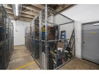 Photo #5: 182180918 Listing 