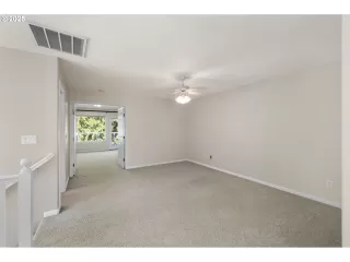 Photo #3: 182419262 Listing