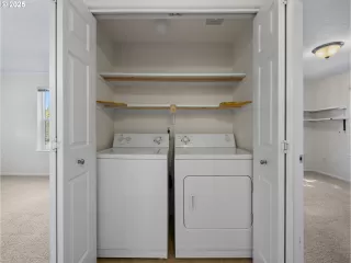 Photo #6: 182660377 Listing 