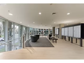 Photo #2: 182827330 Listing