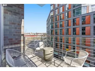 Photo #6: 182827330 Listing