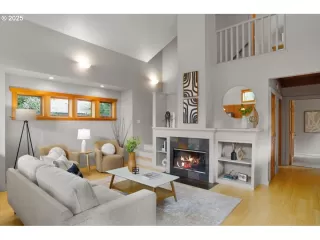 Photo #1: 183602435 Listing