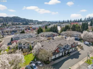 Photo #1: 183775640 Listing 