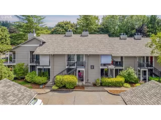 More Details about MLS # 184152457 : 86 KINGSGATE RD F101