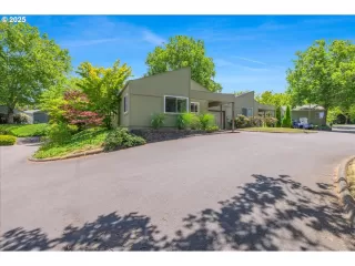 Photo #1: 184187953 Listing 