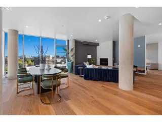 Photo #3: 184357011 Listing 