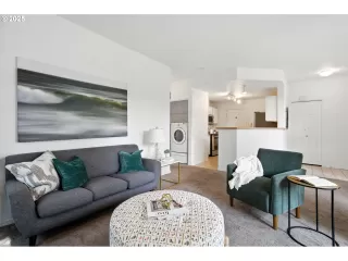 Photo #6: 184579255 Listing 