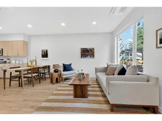 Photo #2: 185230485 Listing 