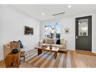 Photo #3: 185230485 Listing 