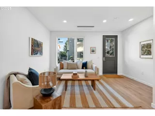 Photo #4: 185230485 Listing 